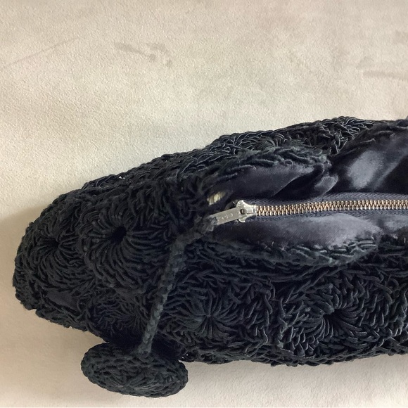 Vintage Crochet Clutch Bag  Zipper closure, inside storage pouch, crochet bag. - Picture 7 of 15